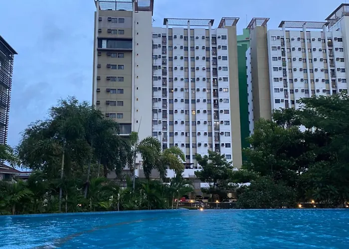 Modern With Balcony Near It Park & Ayala * Cebu